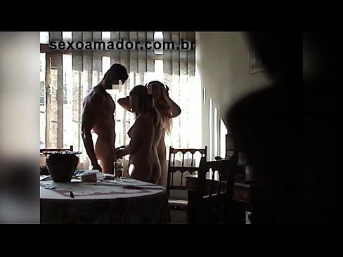 ❤️ Os amigos sexuais invitan a un home xigante e a un trío con el ️ Vídeo de sexo en % gl.pornohdmega.ru % ❌️❤